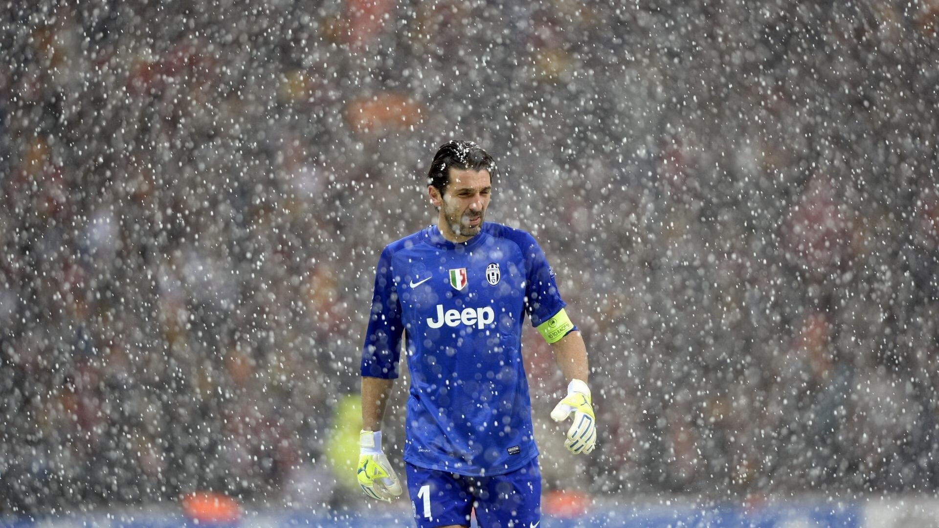 爱游戏智能体验-“荒野追击：沙漠与山地的热血追逐”，荒漠追杀中的罪名是